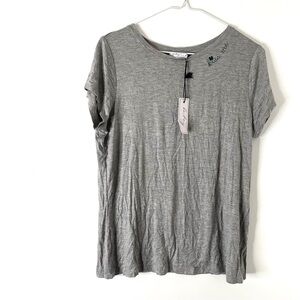 Brit.ny Grey Green Embroidered Kiss Me Short Sleeve Top NWT